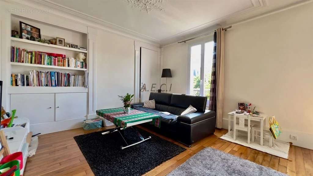 Appartement à ASNIERES-SUR-SEINE