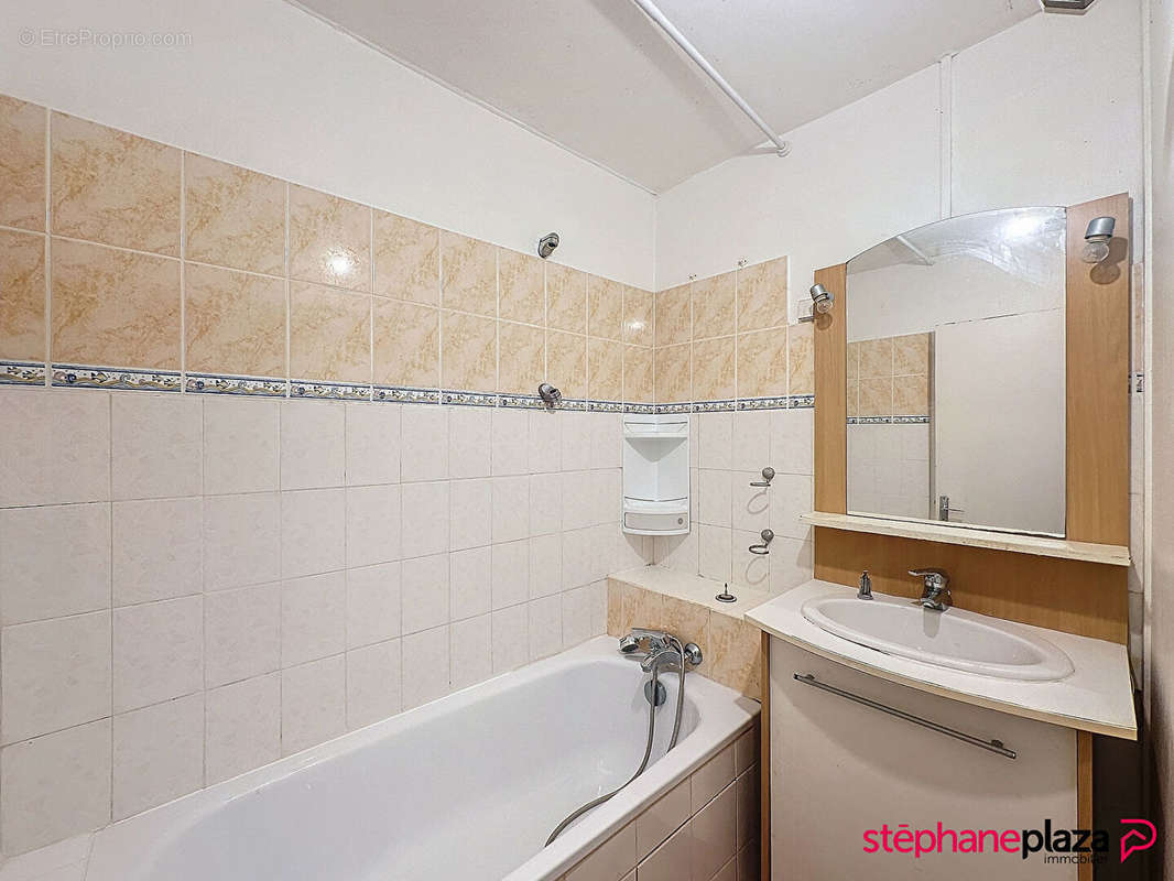 Appartement à LYON-8E