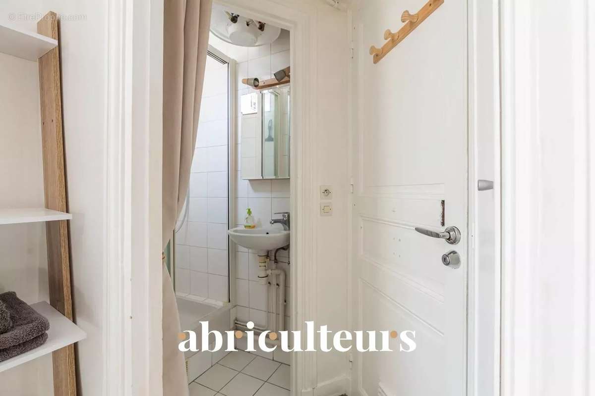 Appartement à PARIS-15E