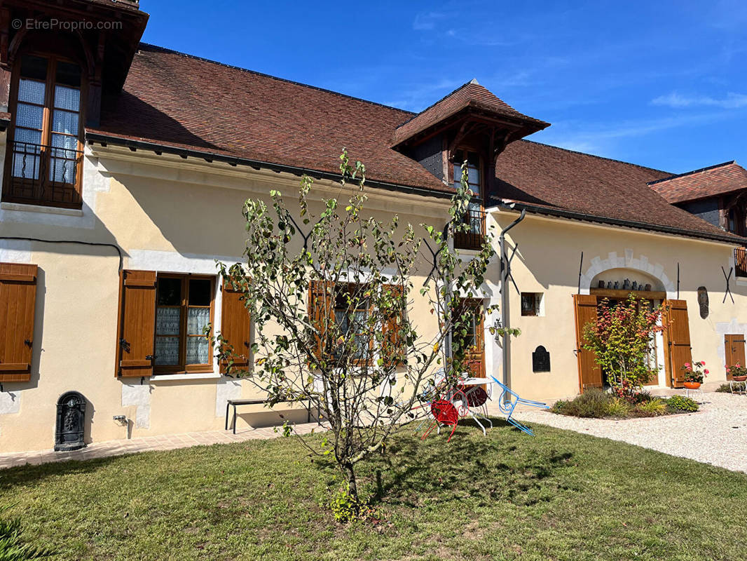 Maison à AUXERRE