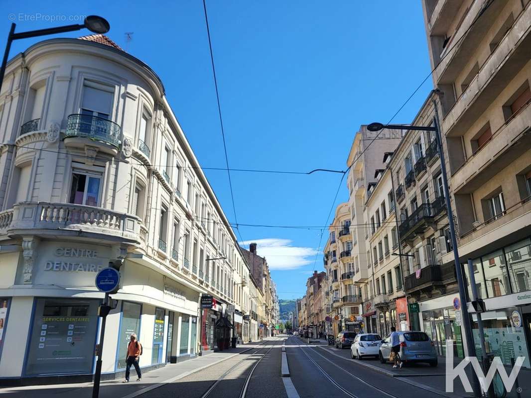 Appartement à SAINT-ETIENNE