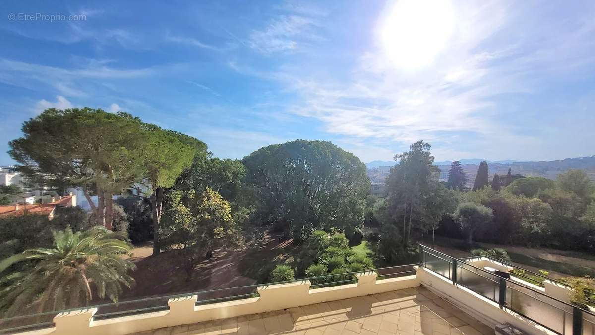 Appartement à CANNES