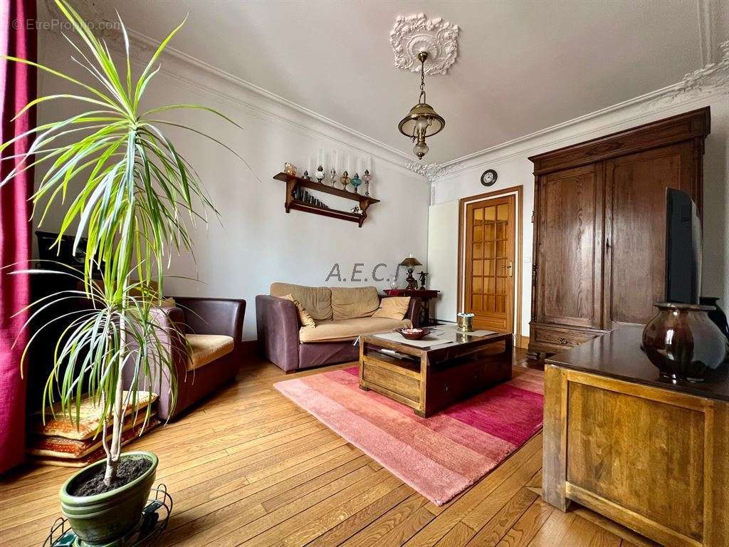 Appartement à ASNIERES-SUR-SEINE