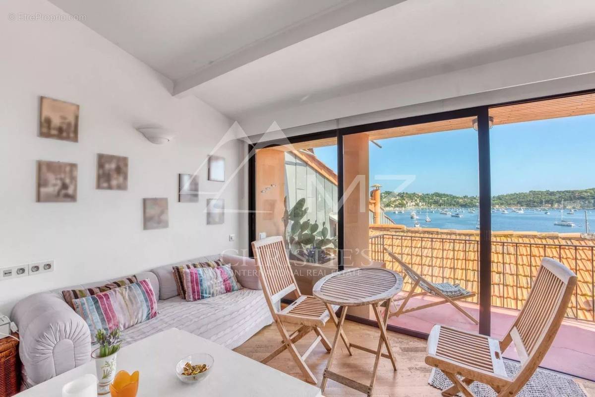 Appartement à VILLEFRANCHE-SUR-MER