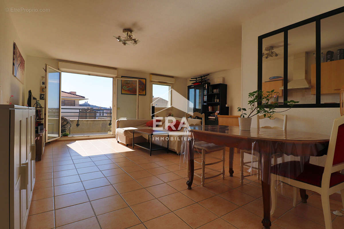 Appartement à MARSEILLE-10E