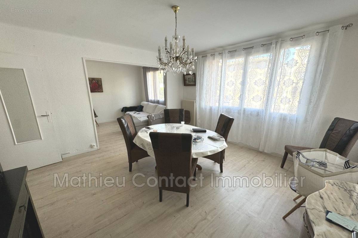 Appartement à NIMES