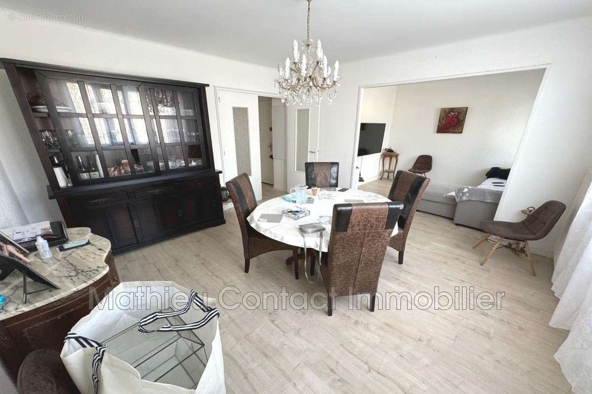 Appartement à NIMES