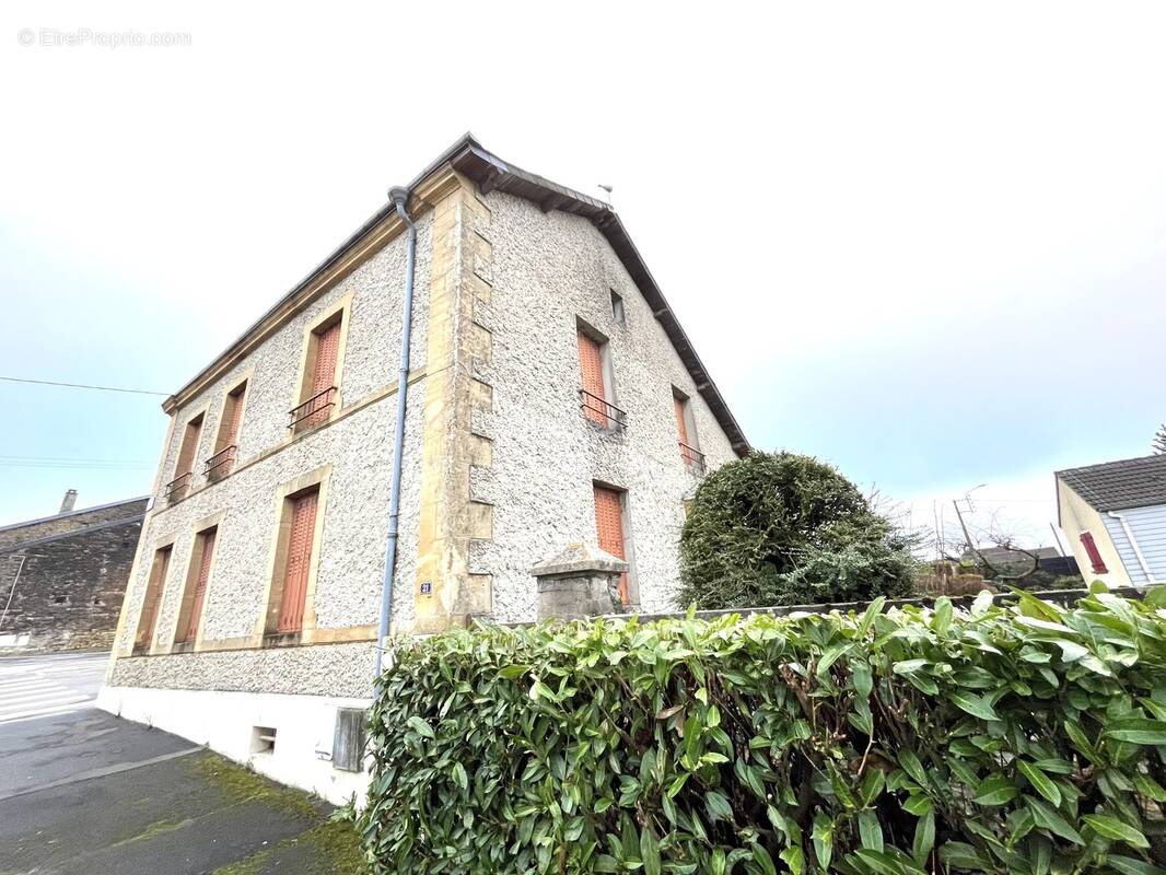 Maison à CHARLEVILLE-MEZIERES