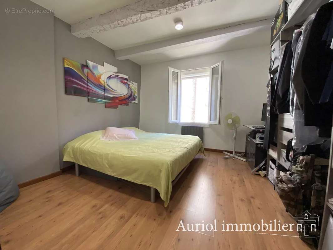 Appartement à AURIOL