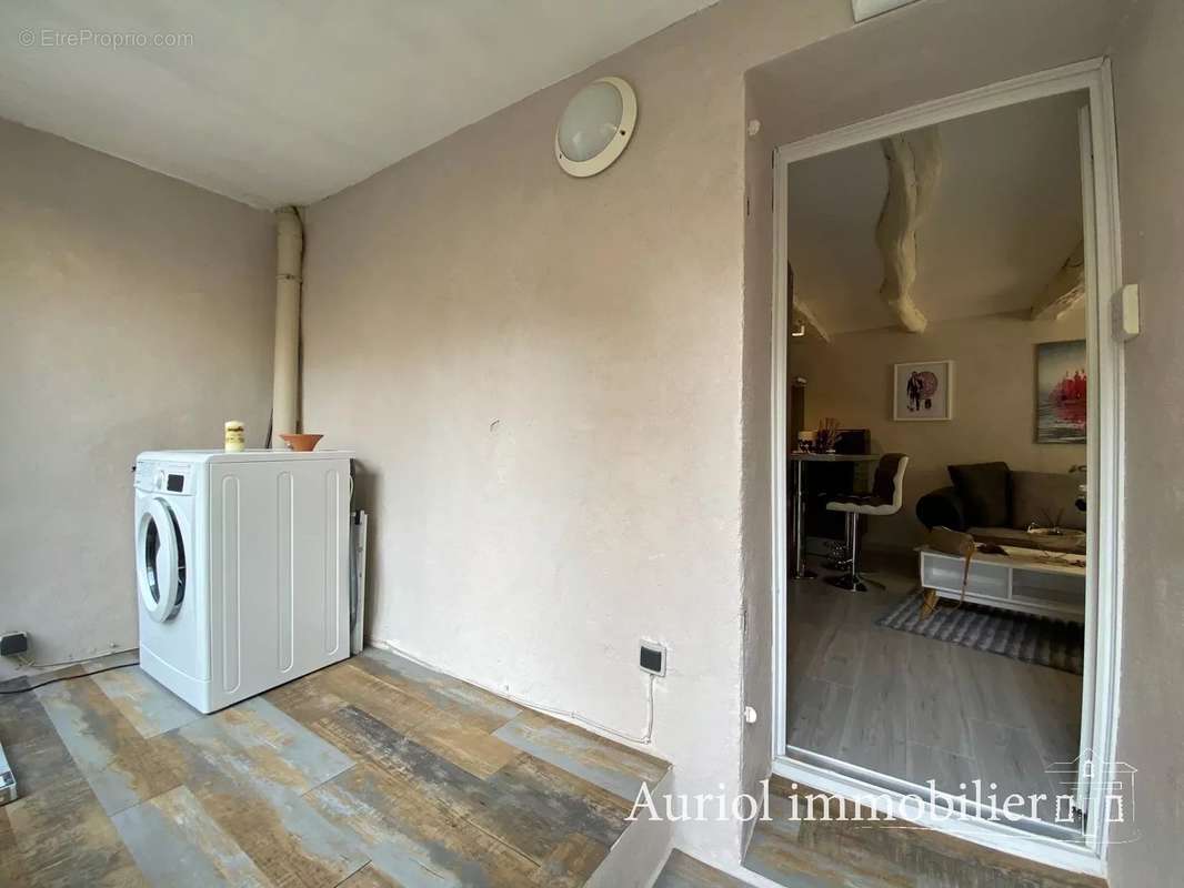 Appartement à AURIOL