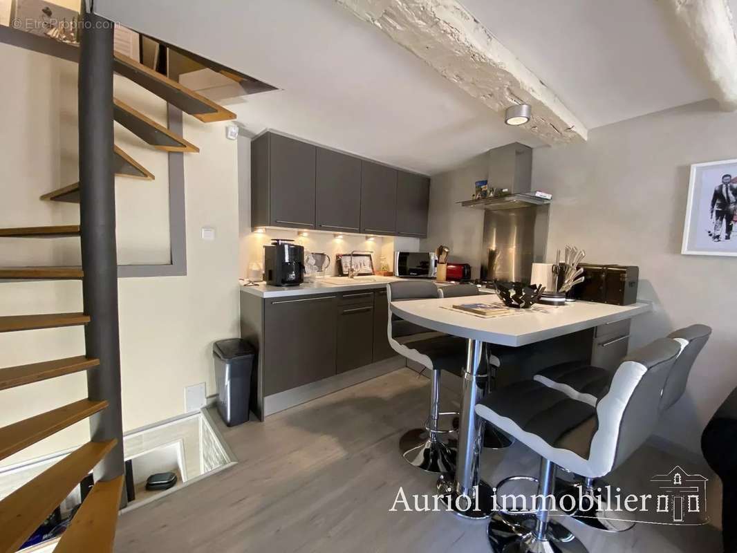 Appartement à AURIOL