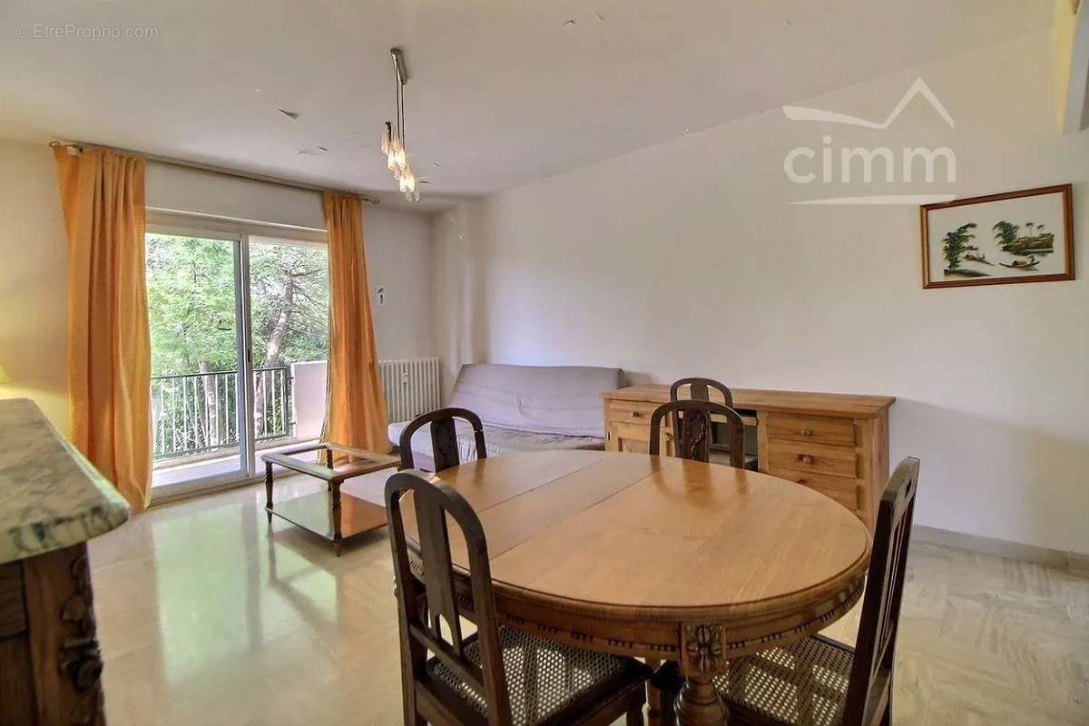 Appartement à CASTELNAU-LE-LEZ