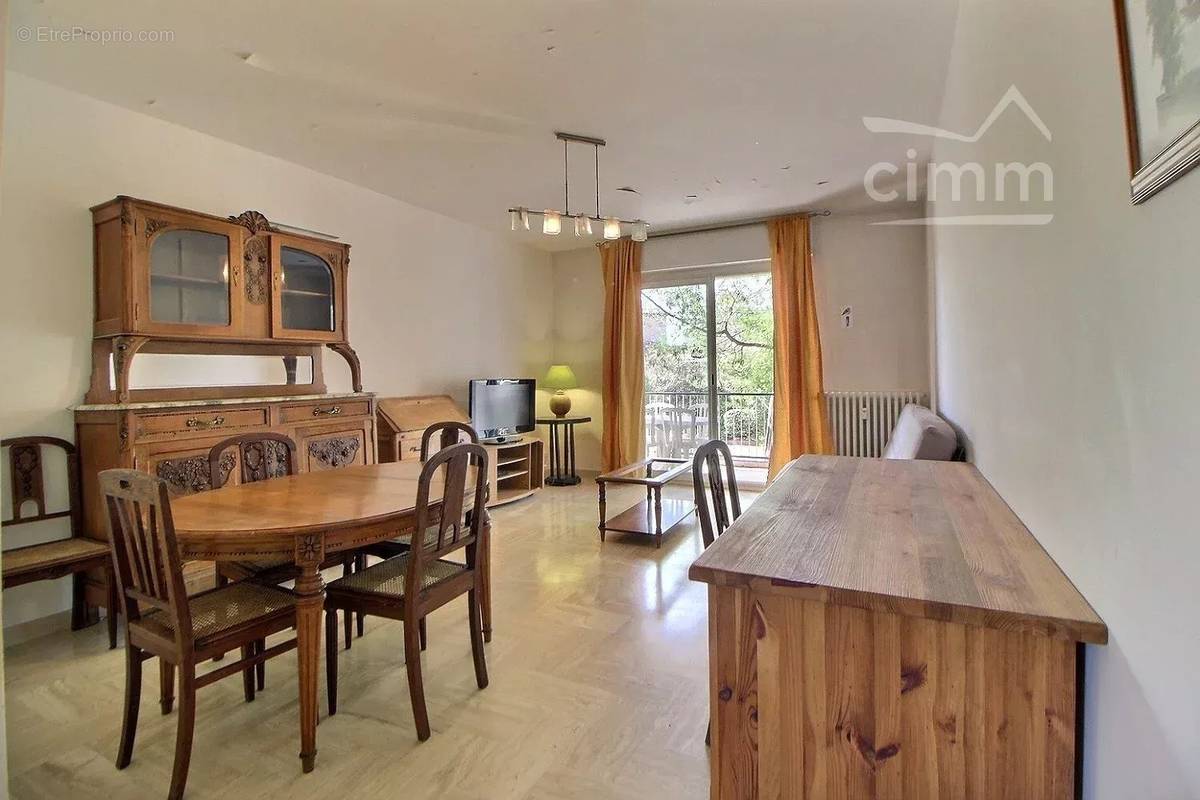 Appartement à CASTELNAU-LE-LEZ