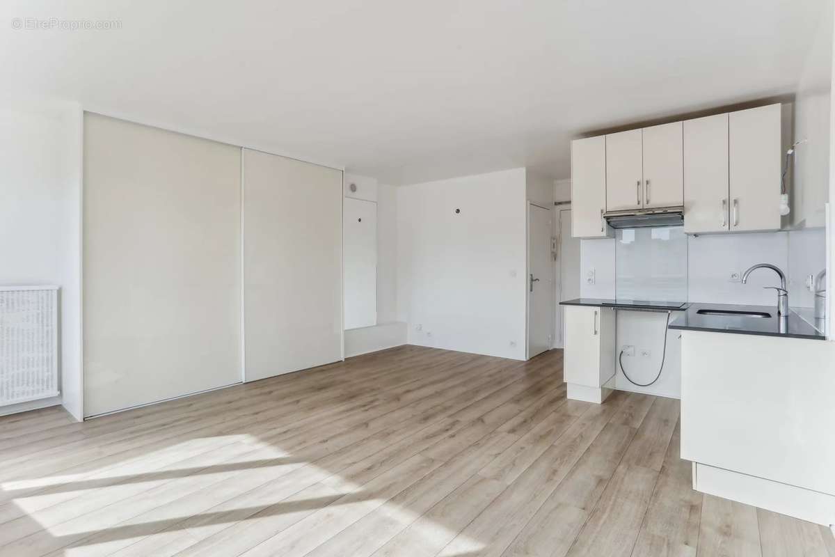 Appartement à PARIS-12E