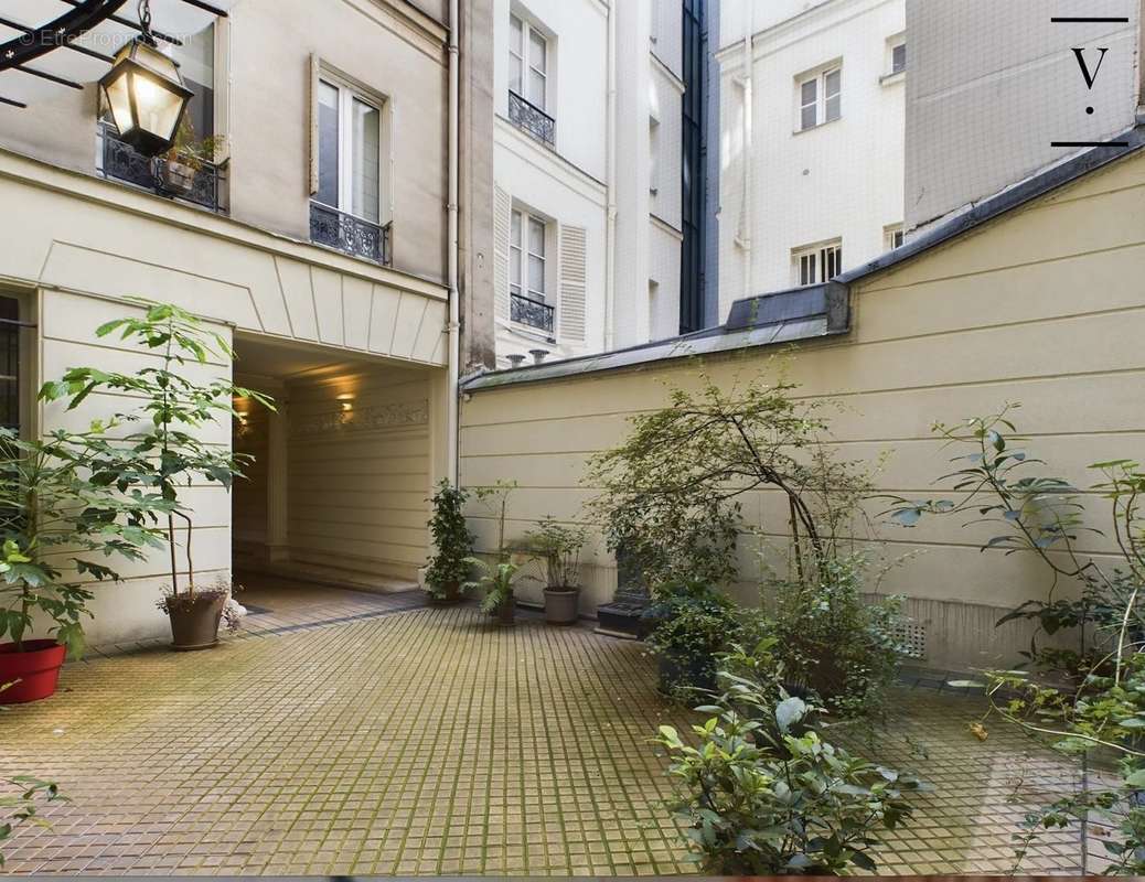 Appartement à PARIS-6E