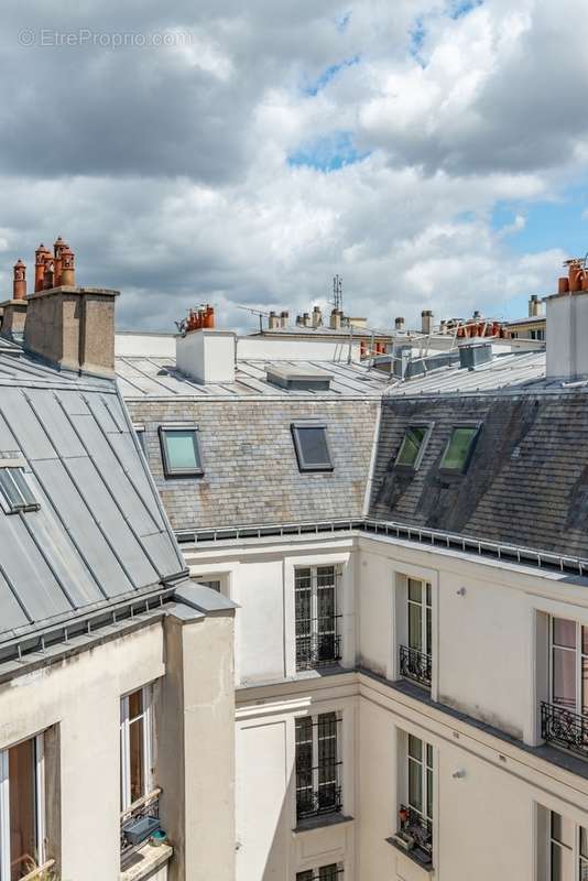 Appartement à PARIS-10E