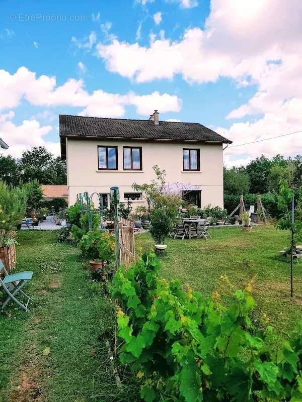 Maison à MONTLUCON