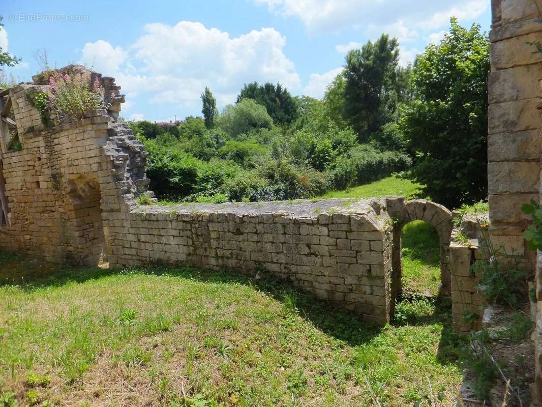 Maison à RUFFEC