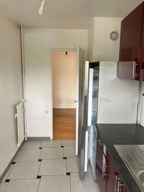 Appartement à COURBEVOIE