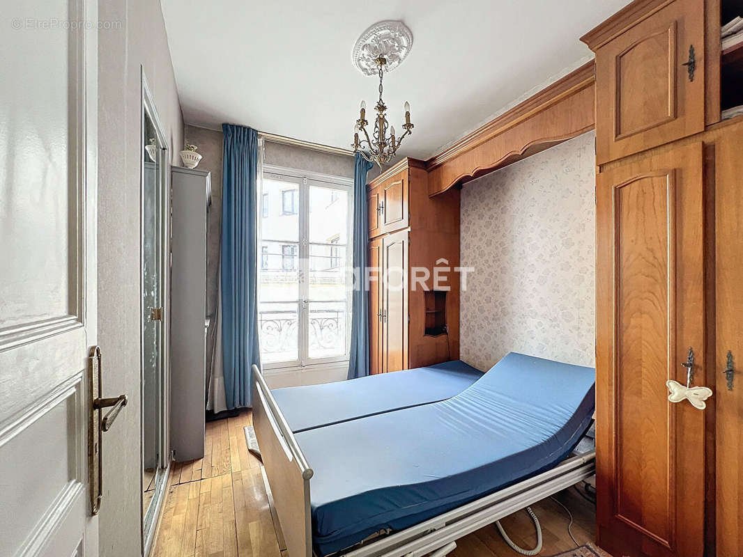 Appartement à PARIS-8E