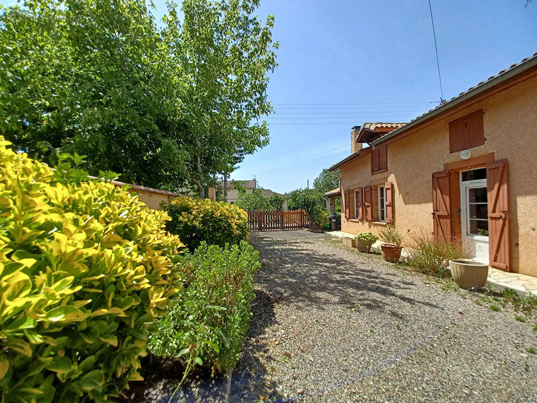 Maison à CASTELGINEST