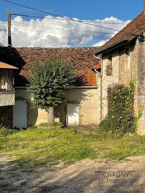 Maison à SAINT-LEGER-SUR-DHEUNE