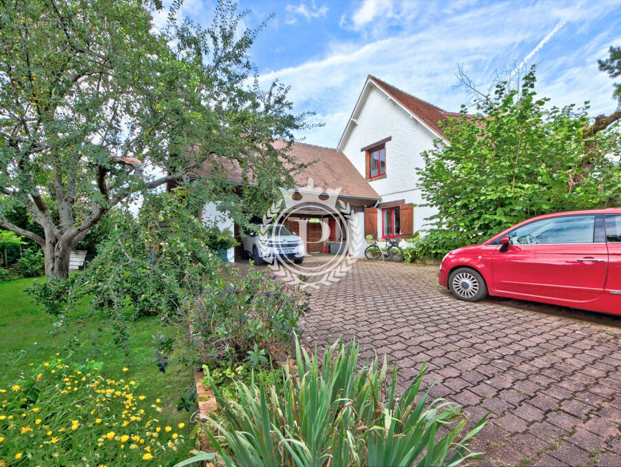 Maison à MAGNY-LES-HAMEAUX