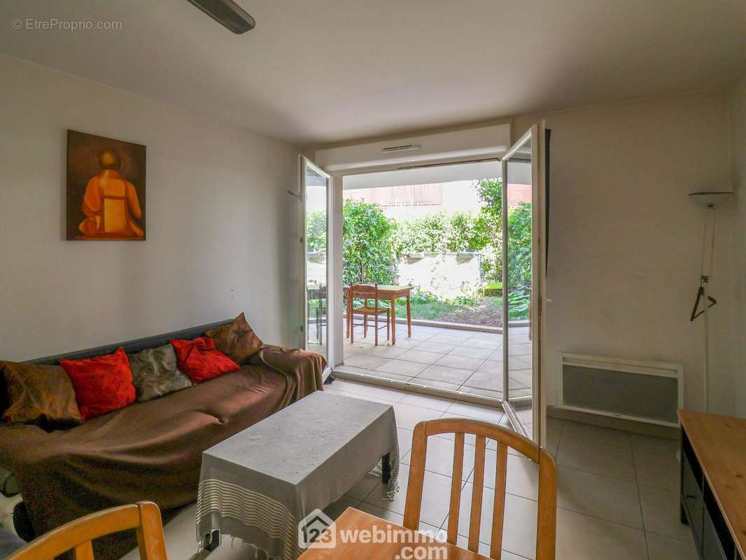 Appartement à MARSEILLE-9E