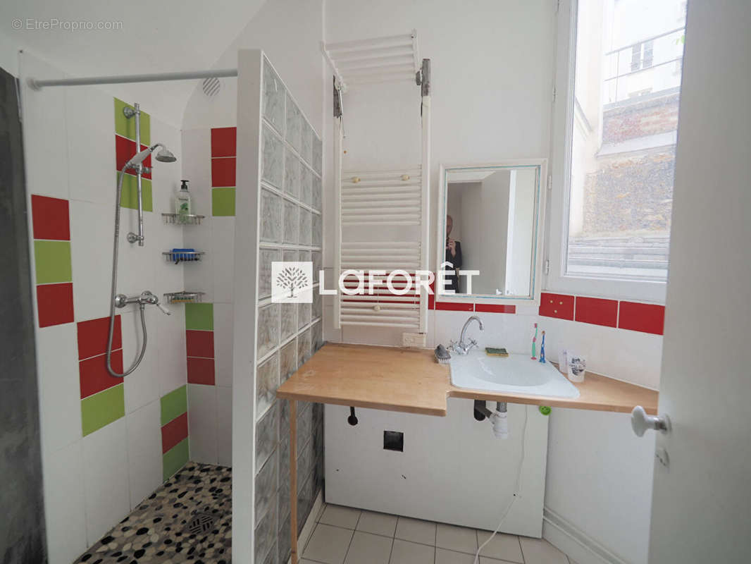 Appartement à PARIS-20E