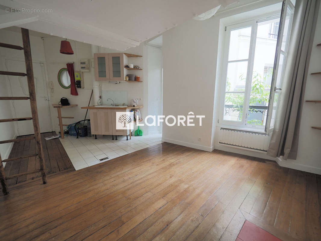 Appartement à PARIS-20E