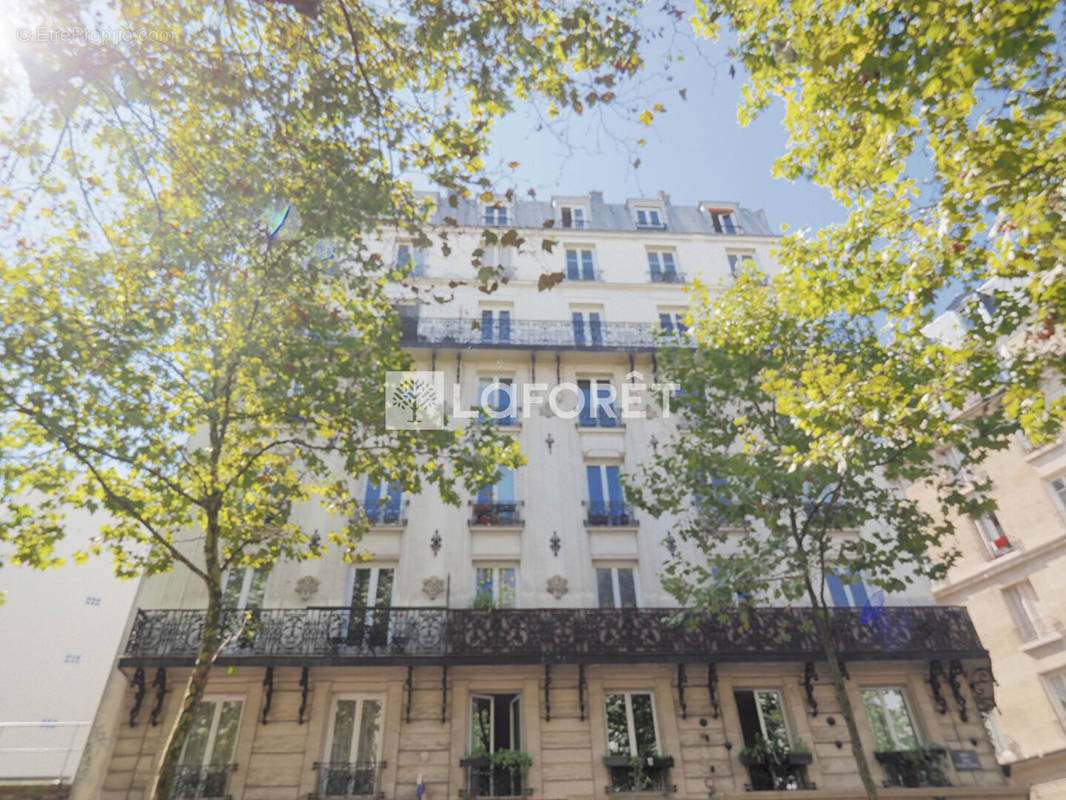 Appartement à PARIS-20E