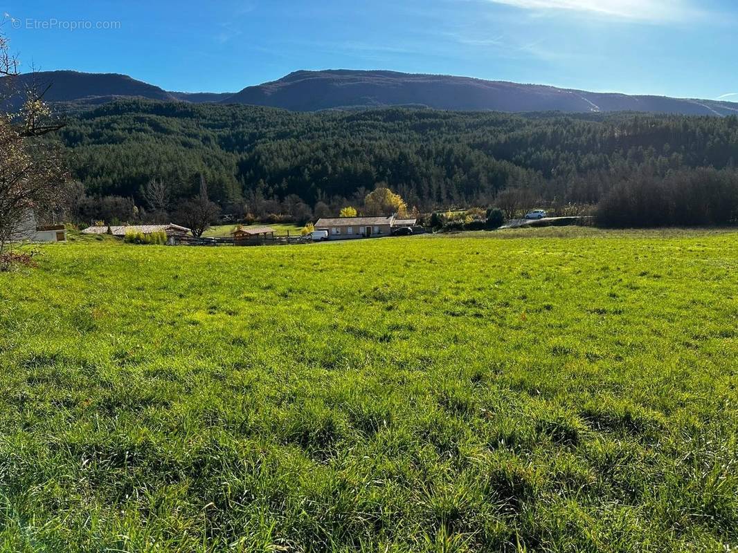 Terrain à BARRET-SUR-MEOUGE