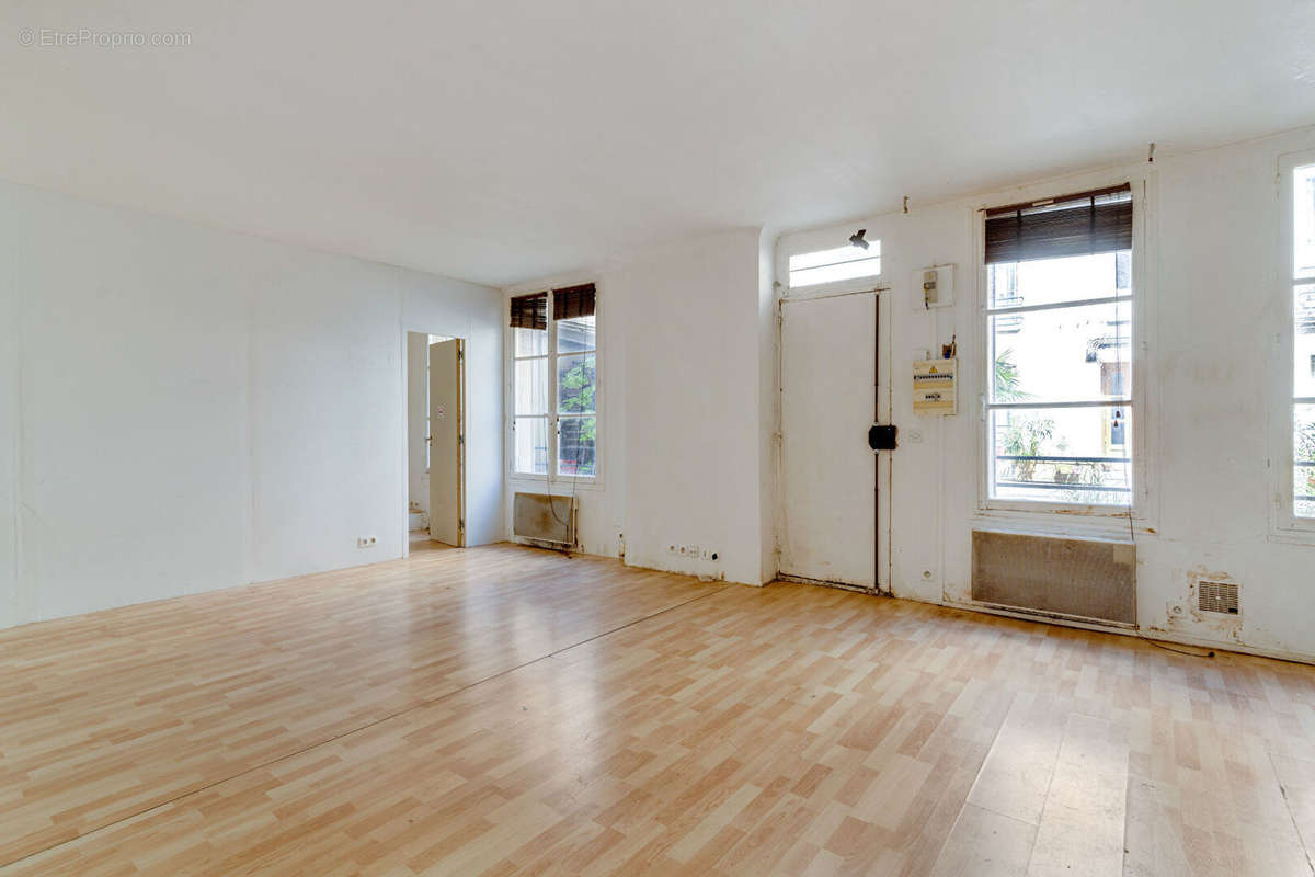 Appartement à PARIS-10E