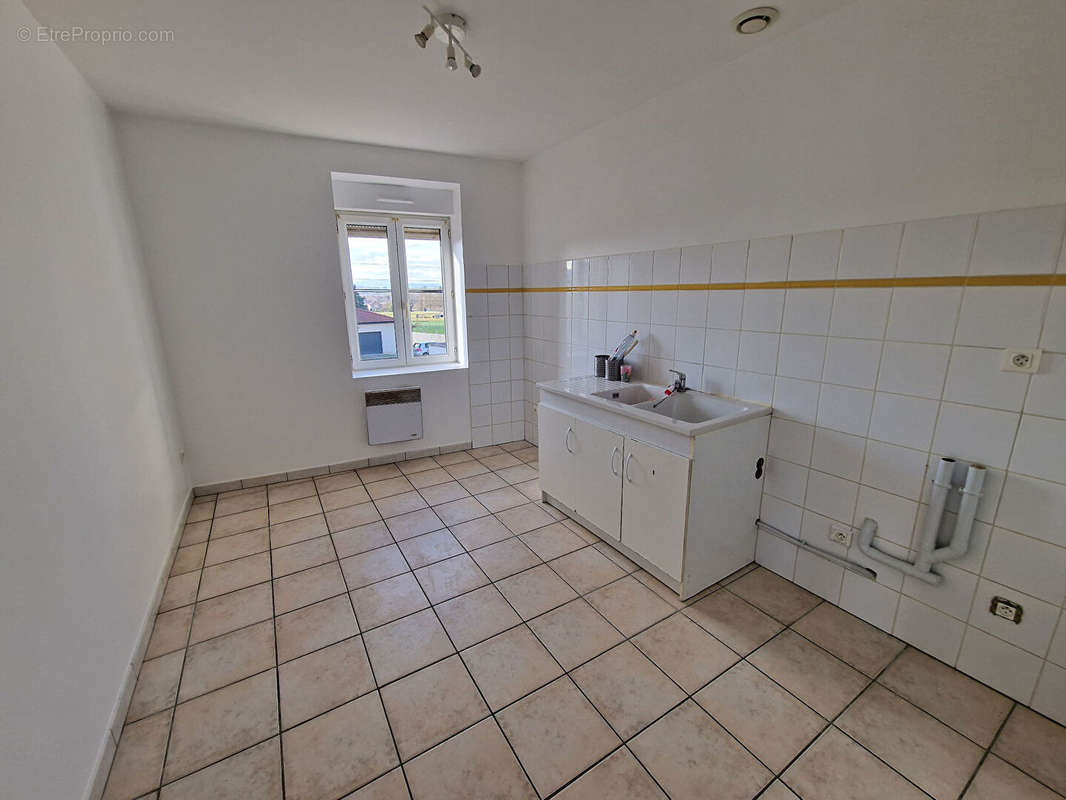 Appartement à MARENNES