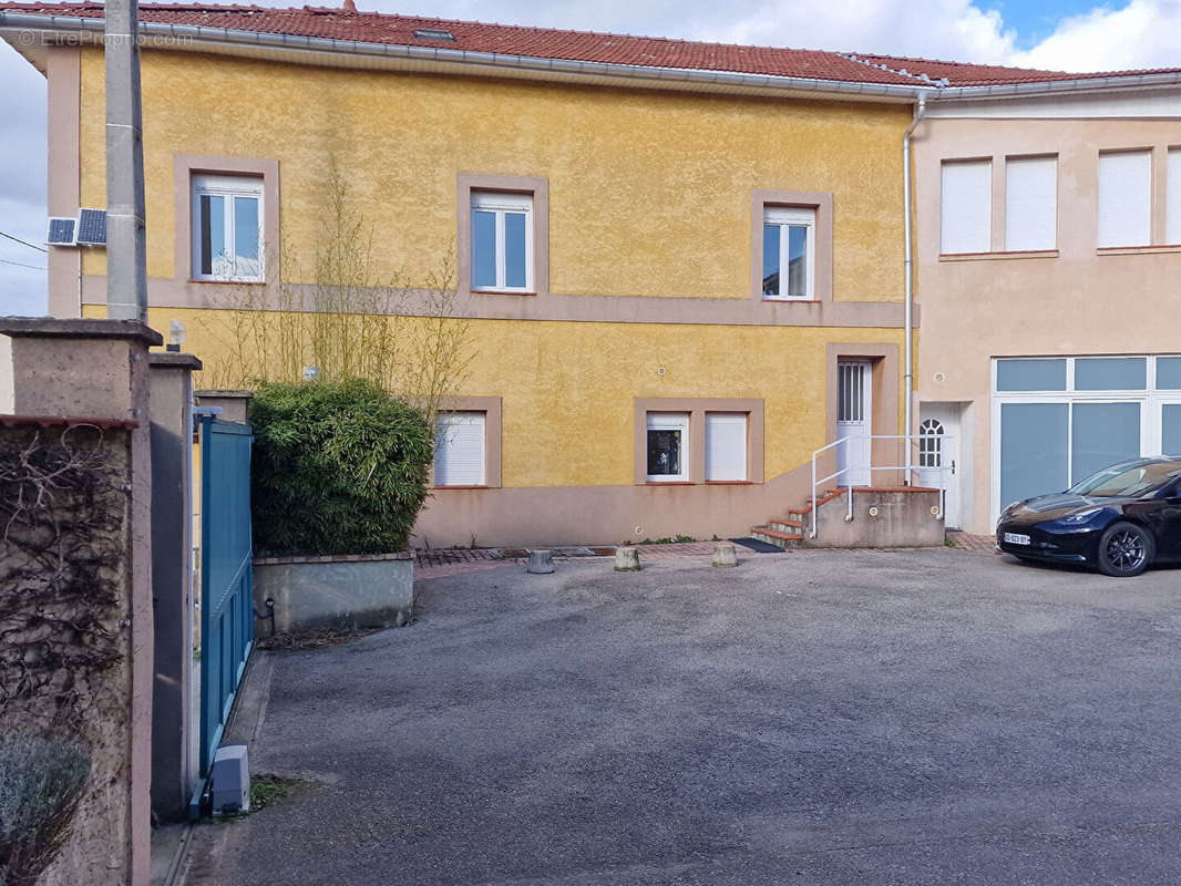 Appartement à MARENNES