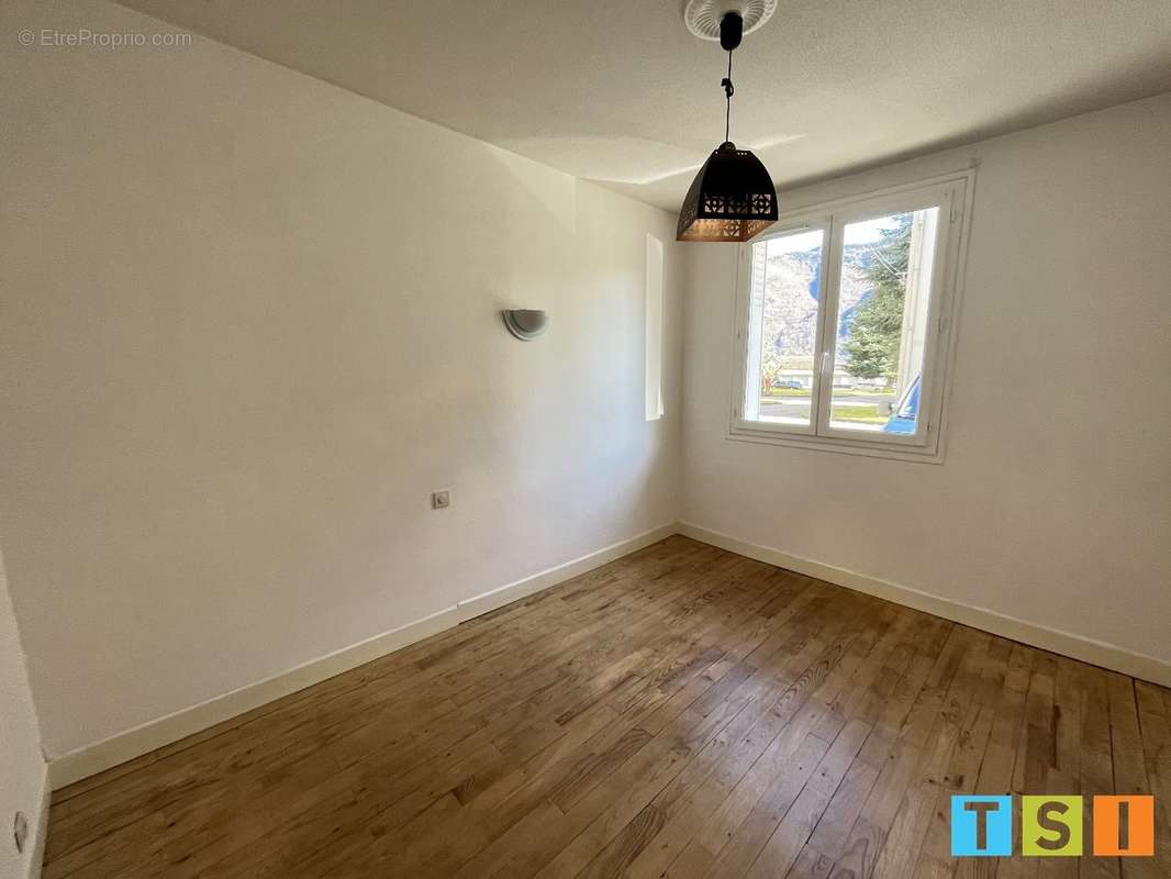 Appartement à BAGNERES-DE-LUCHON