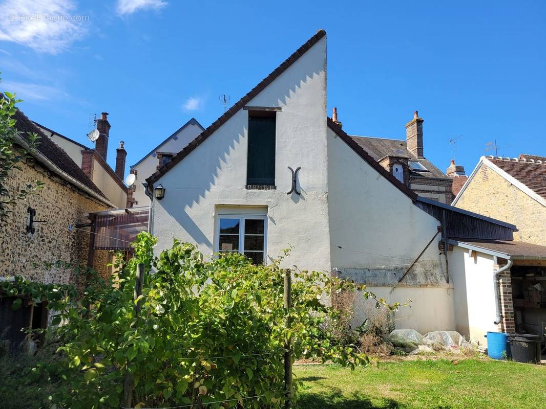 Maison à LONGNY-AU-PERCHE