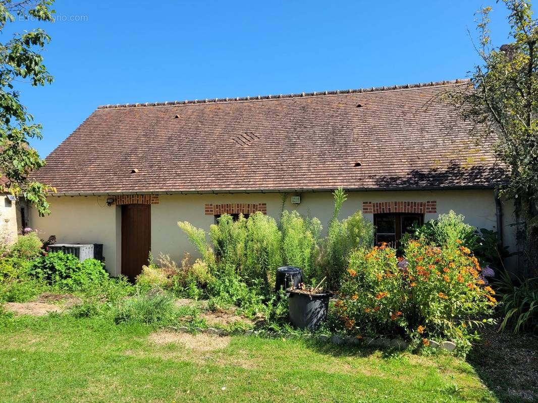 Maison à LONGNY-AU-PERCHE