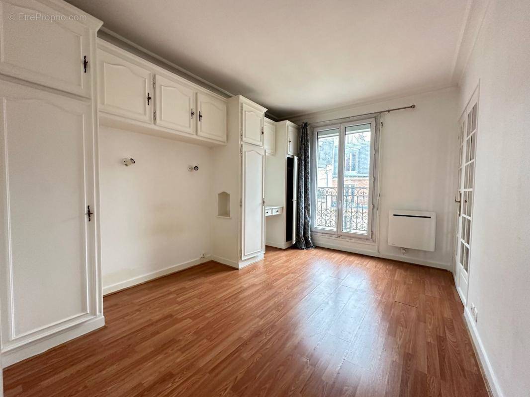 Appartement à PARIS-12E