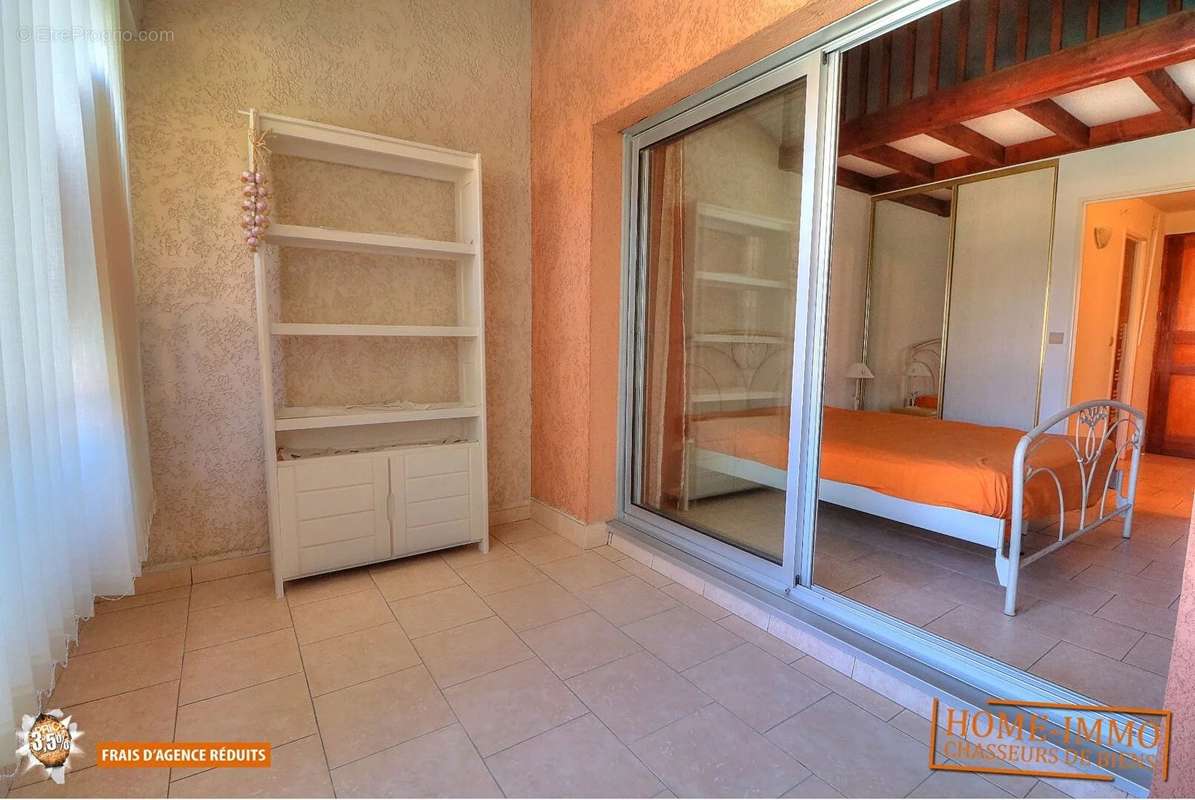 Appartement à VILLENEUVE-LOUBET