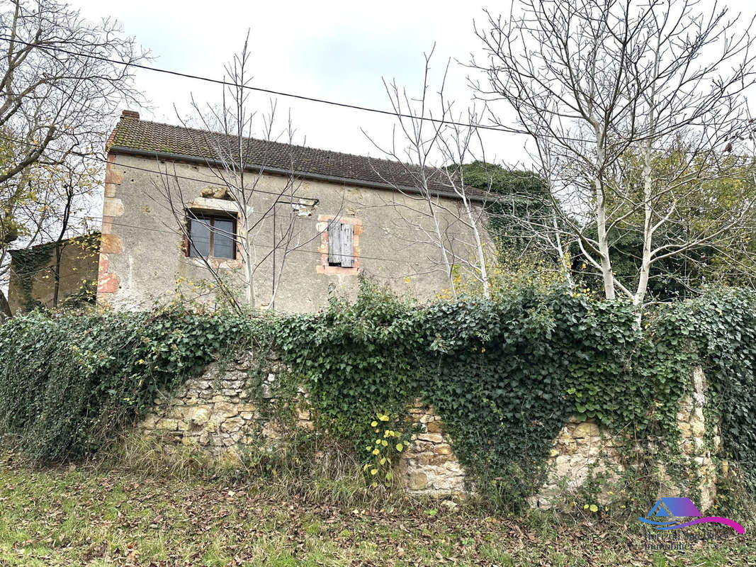 Maison à EPINEUIL-LE-FLEURIEL