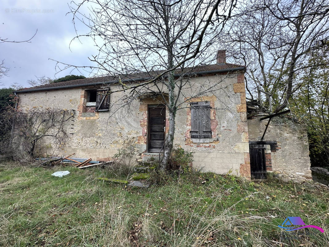 Maison à EPINEUIL-LE-FLEURIEL