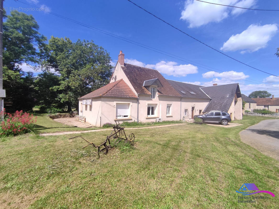 Maison à SAINT-JEANVRIN