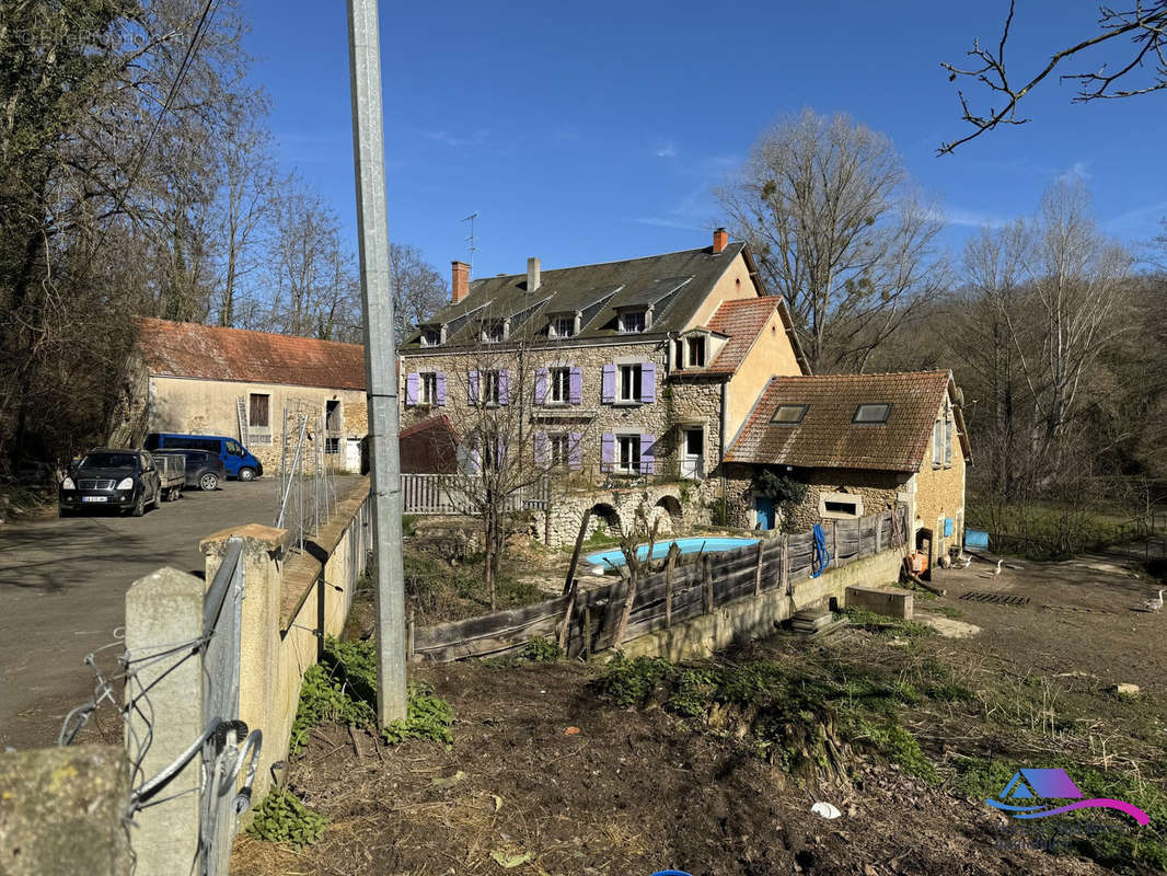 Maison à SAINT-JEANVRIN