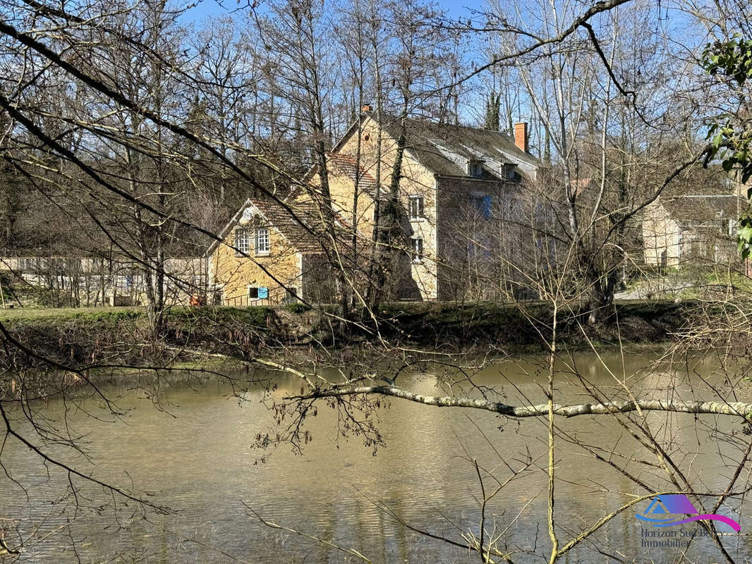 Maison à SAINT-JEANVRIN