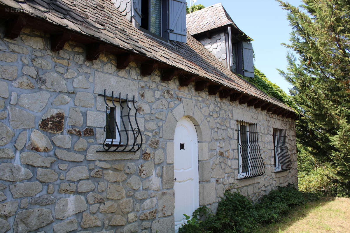 Maison à VEBRET