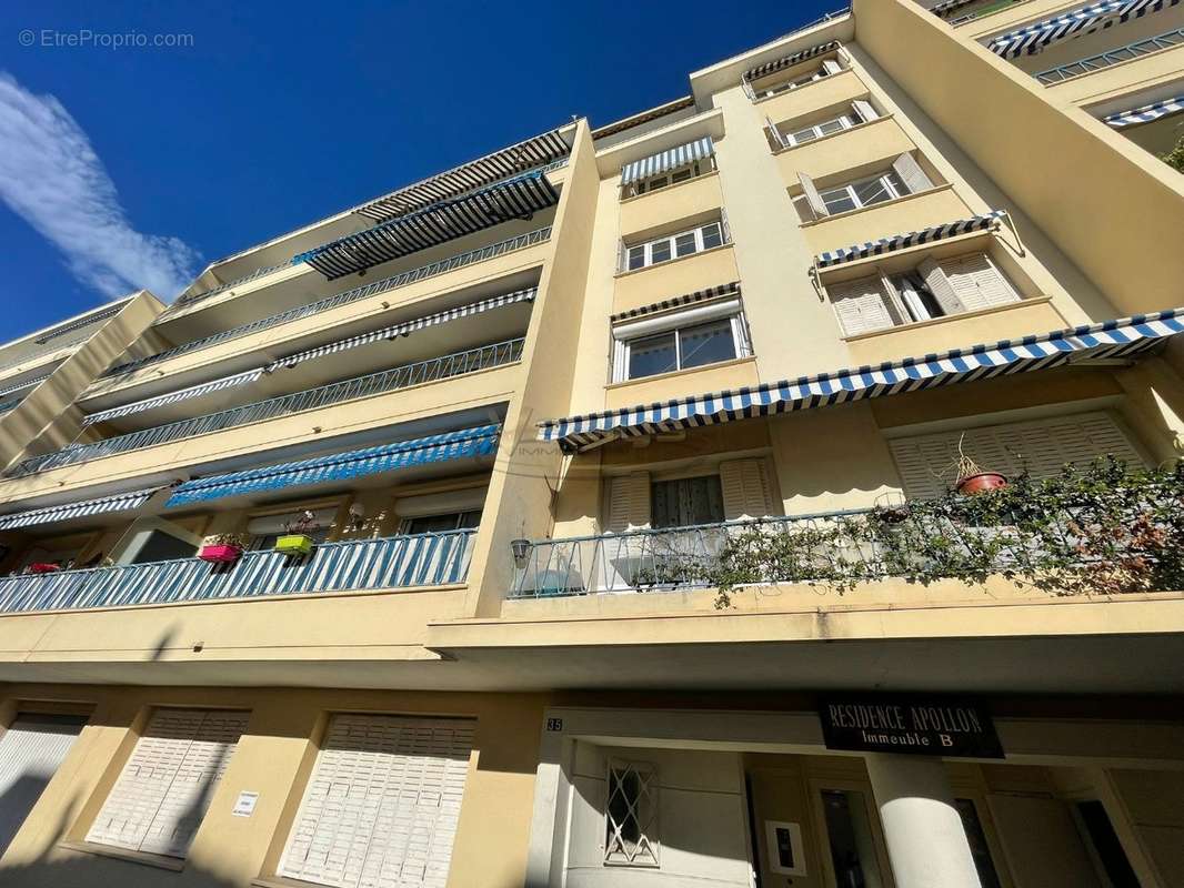 Appartement à ROQUEBRUNE-CAP-MARTIN