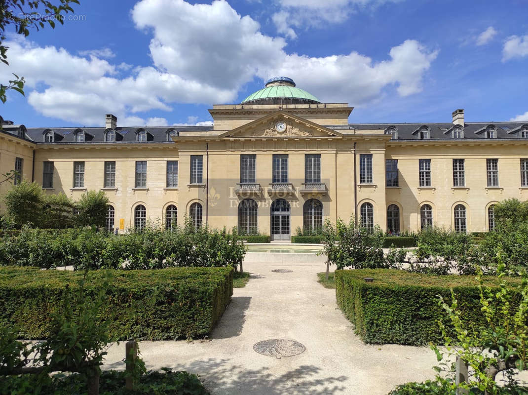 Appartement à VERSAILLES