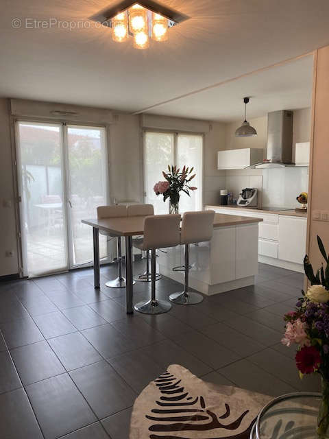 Appartement à GENNEVILLIERS