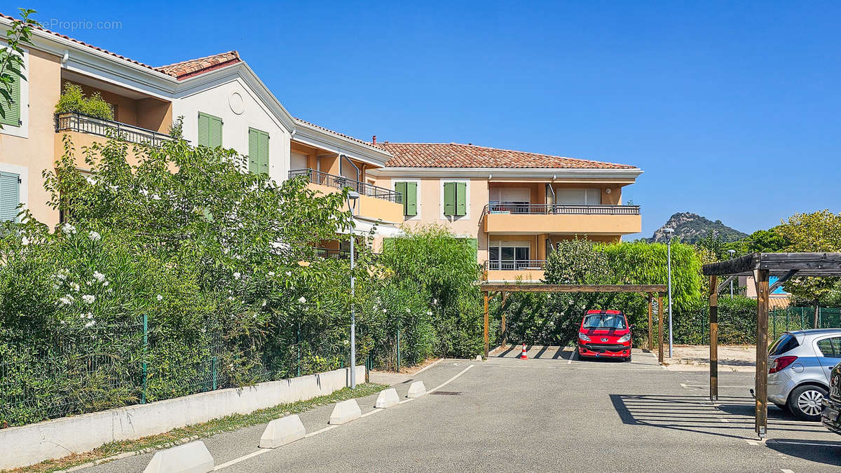 Appartement à HYERES